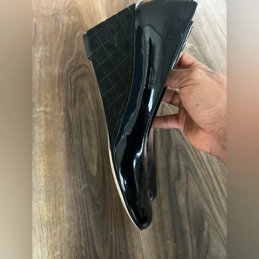 Salvatore Ferragamo Black Patent Leather Wedge Heels Women's 8.5 2A